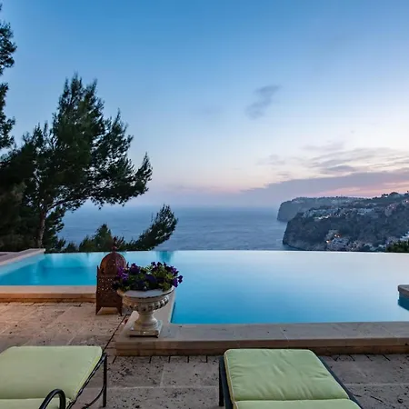 Stunning Hilltop Villa With Infinity Pool And Perfect Views * San Sebastian
