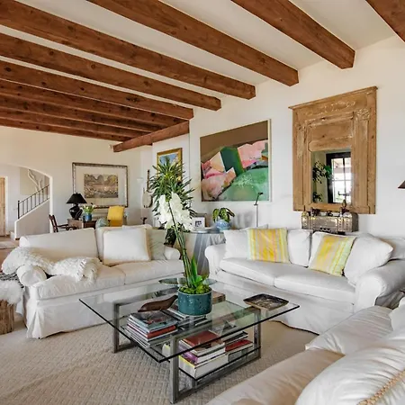 Stunning Hilltop Villa With Infinity Pool And Perfect Views Apartment *
